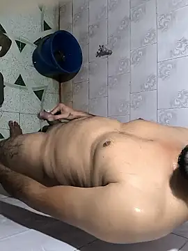 Snapshot of Riyansh_mehta chatting on January 8, 12:29 pm Riyansh mehta online show from January 8, 12:29 pm
