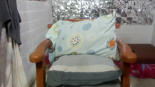 Snapshot of rose-crystal chatting on November 22, 11:37 pm rose-crystal online show from November 22, 11:37 pm