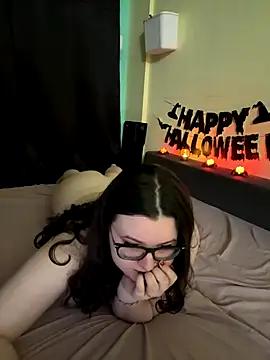 HaleyAyush online show from October 24, 5:09 pm