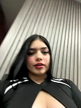 Snapshot of Hailey-Fox chatting on December 21, 9:00 pm Hailey-Fox online show from December 21, 9:00 pm