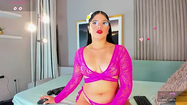 Snapshot of Hailey-Fox chatting on February 1, 2:04 pm Hailey-Fox online show from February 1, 2:04 pm