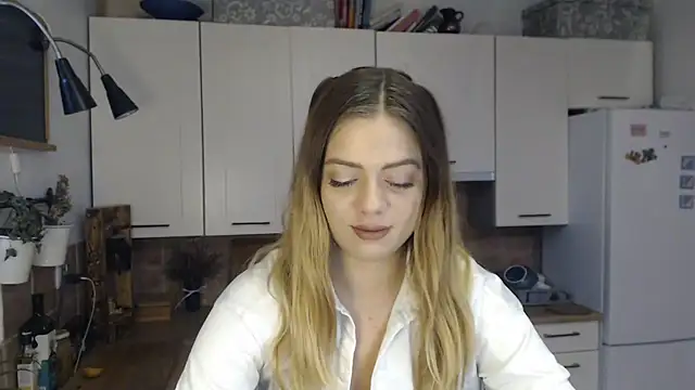 BuffyxLUST online show from November 12, 8:04 am