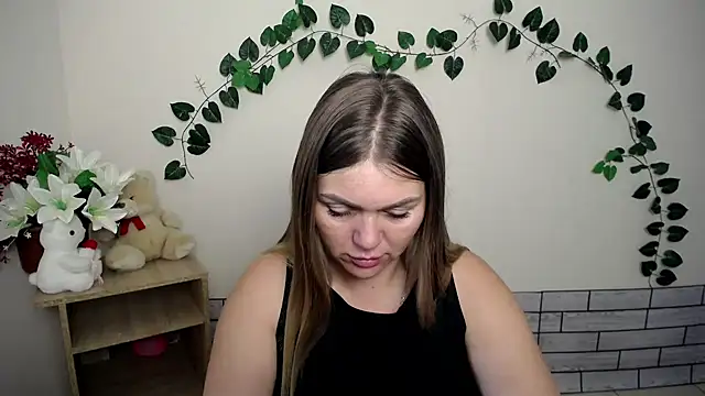 Snapshot of Magic_Katarina_ chatting on September 10, 6:35 am Magic Katarina online show from September 10, 6:35 am