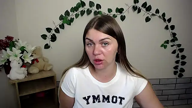 Snapshot of Magic_Katarina_ chatting on September 18, 6:59 am Magic Katarina online show from September 18, 6:59 am