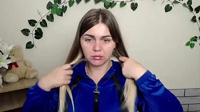 Snapshot of Magic_Katarina_ chatting on October 8, 7:28 am Magic Katarina online show from October 8, 7:28 am