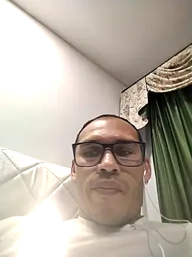 DOBLEWYOSK69G online show from February 28, 11:28 pm