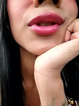 Juliana Xander online show from November 12, 2:17 pm