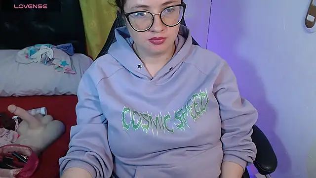 KrystalAdams online show from February 25, 1:32 pm