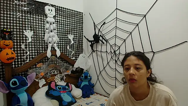 Aria Arthur online show from October 21, 10:05 am