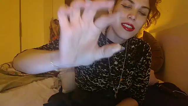 Snapshot of refem9 chatting on November 10, 5:34 pm refem9 online show from November 10, 5:34 pm