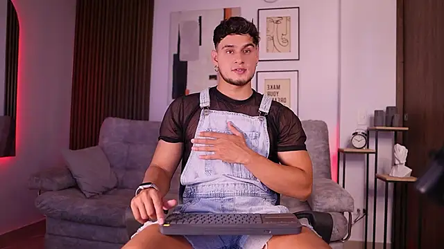 DaviesBrown online show from September 15, 9:04 pm