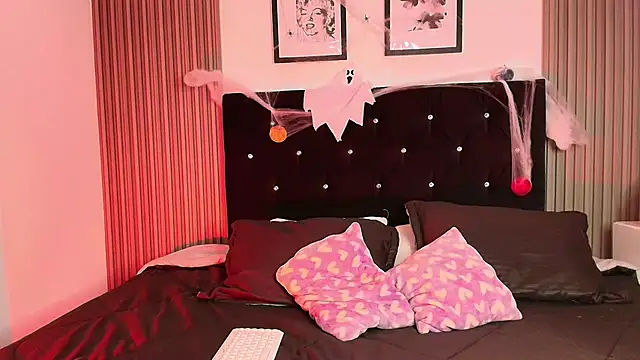 ashlycarteer online show from October 27, 6:56 pm