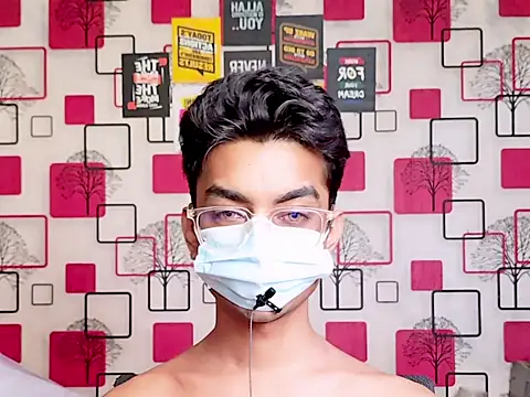 ChiseledCharm online show from September 13, 2:50 pm