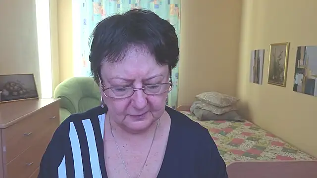 Margo Moll online show from December 14, 9:36 am