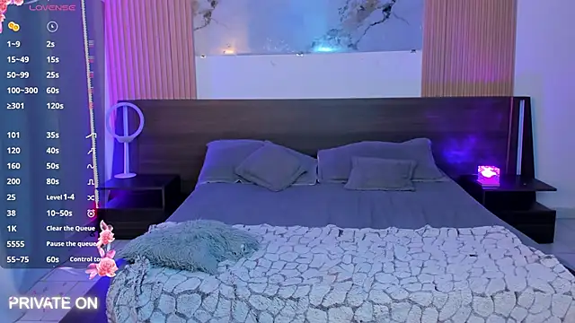 Snapshot of samanthaa_moon chatting on October 10, 9:25 pm samanthaa moon online show from October 10, 9:25 pm