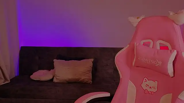 Gaby  Howards online show from March 23, 7:07 pm