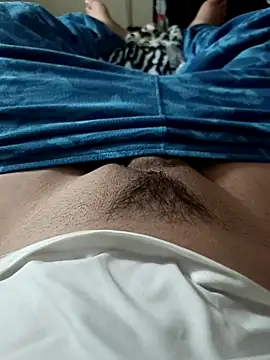 Snapshot of Ravenvodka chatting on November 3, 7:53 am Ravenvodka online show from November 3, 7:53 am