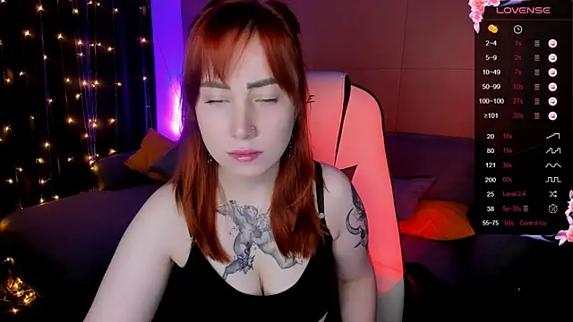 deboramoore online show from October 20, 2:12 am