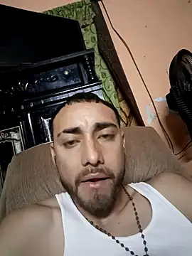 Snapshot of reynoprxxxxxxxx chatting on February 22, 4:24 am reynoprxxxxxxxx online show from February 22, 4:24 am