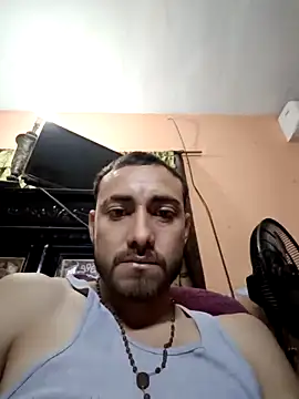 Snapshot of reynoprxxxxxxxx chatting on February 24, 7:28 am reynoprxxxxxxxx online show from February 24, 7:28 am