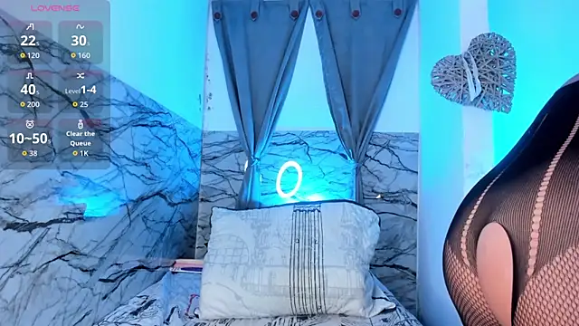 Snapshot of fanEmy chatting on November 8, 3:23 pm fanEmy online show from November 8, 3:23 pm