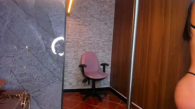 Stephany Rodriguez online show from December 14, 11:04 am