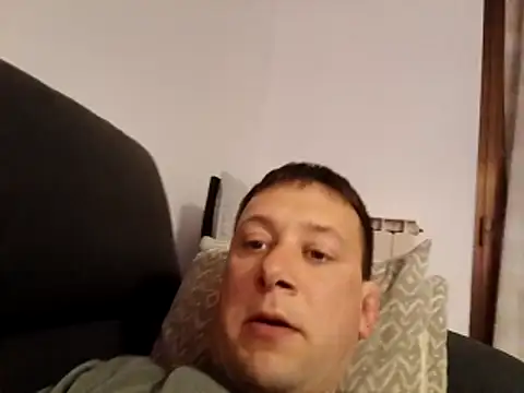 Snapshot of Alessio1987 chatting on March 9, 8:57 pm Alessio1987 online show from March 9, 8:57 pm