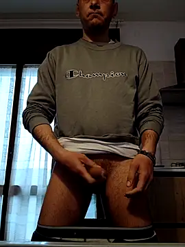 Snapshot of Alessio1987 chatting on March 12, 6:30 am Alessio1987 online show from March 12, 6:30 am