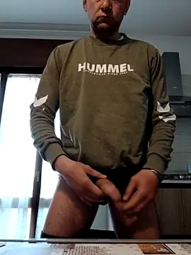 Snapshot of Alessio1987 chatting on March 20, 6:18 am Alessio1987 online show from March 20, 6:18 am