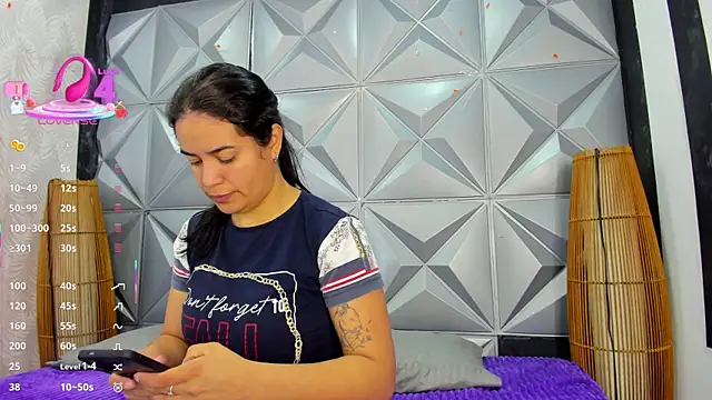 Snapshot of GreciaFox1 chatting on January 17, 11:37 am GreciaFox1 online show from January 17, 11:37 am