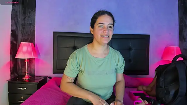 Snapshot of GreciaFox1 chatting on February 18, 12:23 pm GreciaFox1 online show from February 18, 12:23 pm