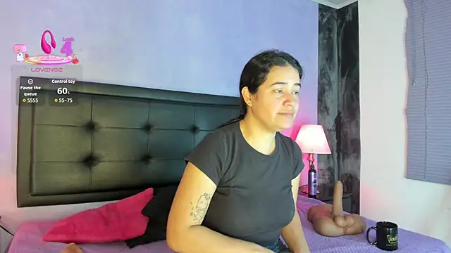 Snapshot of GreciaFox1 chatting on February 23, 12:13 pm GreciaFox1 online show from February 23, 12:13 pm