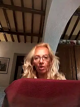 clarabell4 online show from October 28, 5:04 pm