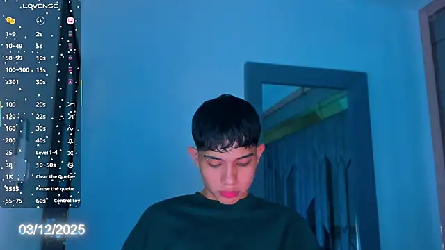 Sebax Young online show from December 3, 8:29 pm