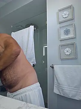 Snapshot of cubanitofeliz40 chatting on December 22, 2:25 pm cubanitofeliz40 online show from December 22, 2:25 pm