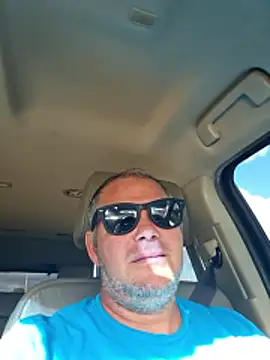 Snapshot of cubanitofeliz40 chatting on January 5, 8:45 pm cubanitofeliz40 online show from January 5, 8:45 pm