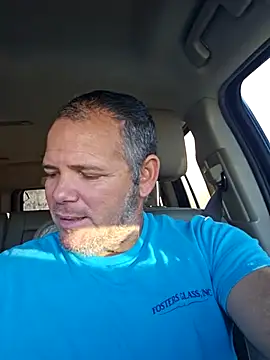 Snapshot of cubanitofeliz40 chatting on January 6, 1:15 pm cubanitofeliz40 online show from January 6, 1:15 pm