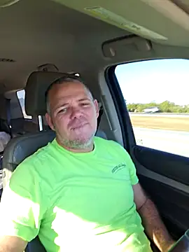 Snapshot of cubanitofeliz40 chatting on February 12, 1:50 pm cubanitofeliz40 online show from February 12, 1:50 pm