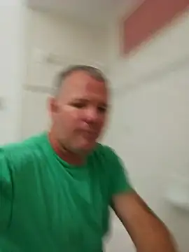 Snapshot of cubanitofeliz40 chatting on February 23, 12:09 am cubanitofeliz40 online show from February 23, 12:09 am