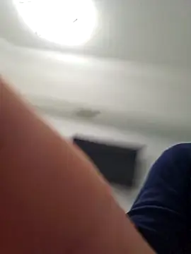 Snapshot of cubanitofeliz40 chatting on February 25, 12:48 pm cubanitofeliz40 online show from February 25, 12:48 pm