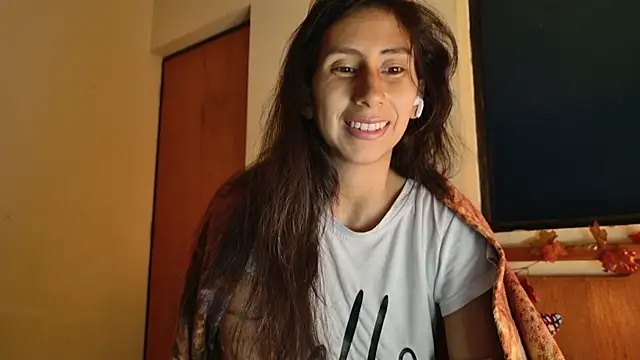  MoonLipson  online show from October 15, 6:02 am