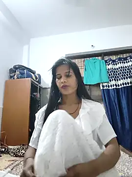 cute radhikaa online show from October 20, 11:54 am