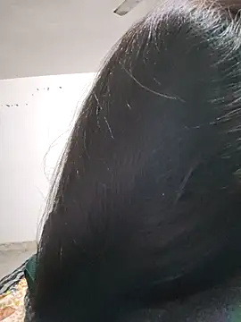 cute radhikaa online show from January 9, 8:06 am