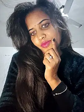 cute radhikaa online show from January 11, 10:48 pm