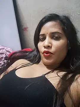 Snapshot of cute_radhikaa chatting on April 5, 9:23 pm cute radhikaa online show from April 5, 9:23 pm