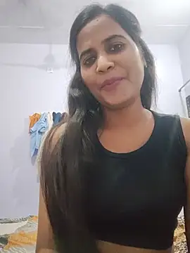 Snapshot of cute_radhikaa chatting on May 23, 10:41 am cute radhikaa online show from May 23, 10:41 am