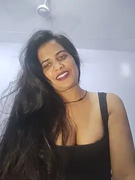 Snapshot of cute_radhikaa chatting on June 12, 11:09 am cute radhikaa online show from June 12, 11:09 am