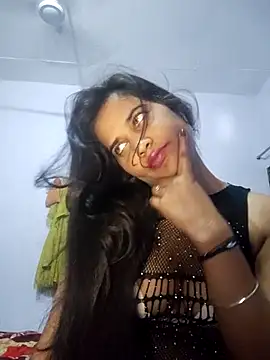 Snapshot of cute_radhikaa chatting on July 9, 9:13 am cute radhikaa online show from July 9, 9:13 am