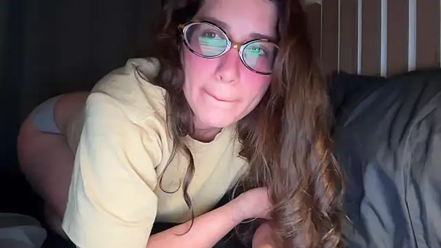 Snapshot of Meowkillah13 chatting on February 3, 12:42 am Meowkillah13 online show from February 3, 12:42 am