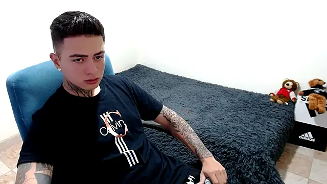 santii ss online show from October 20, 1:06 am